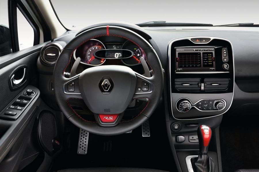  Renault Clio R.S. 220 Trophy 2015 года  (фото 15 из 48)